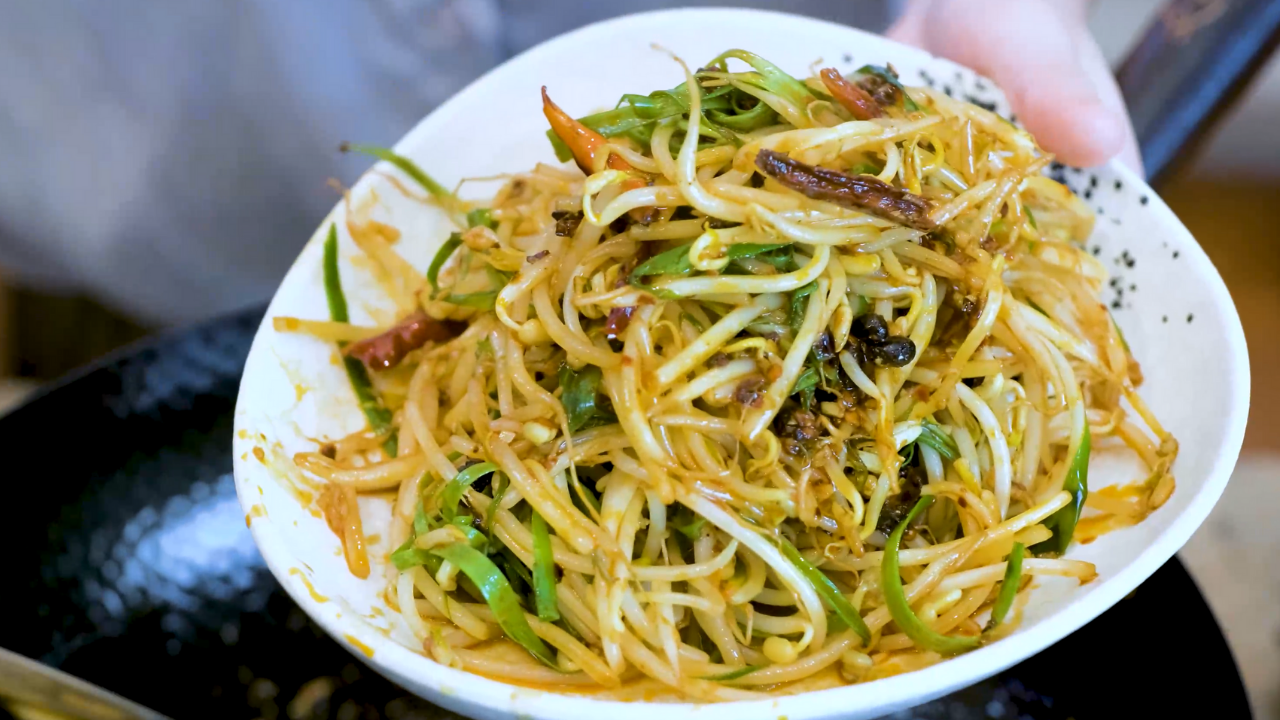 Hot and Sour Bean Sprouts
