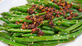 Stir Fry Garlic Green Beans with Lao Gan Ma 老干妈炒豆角
