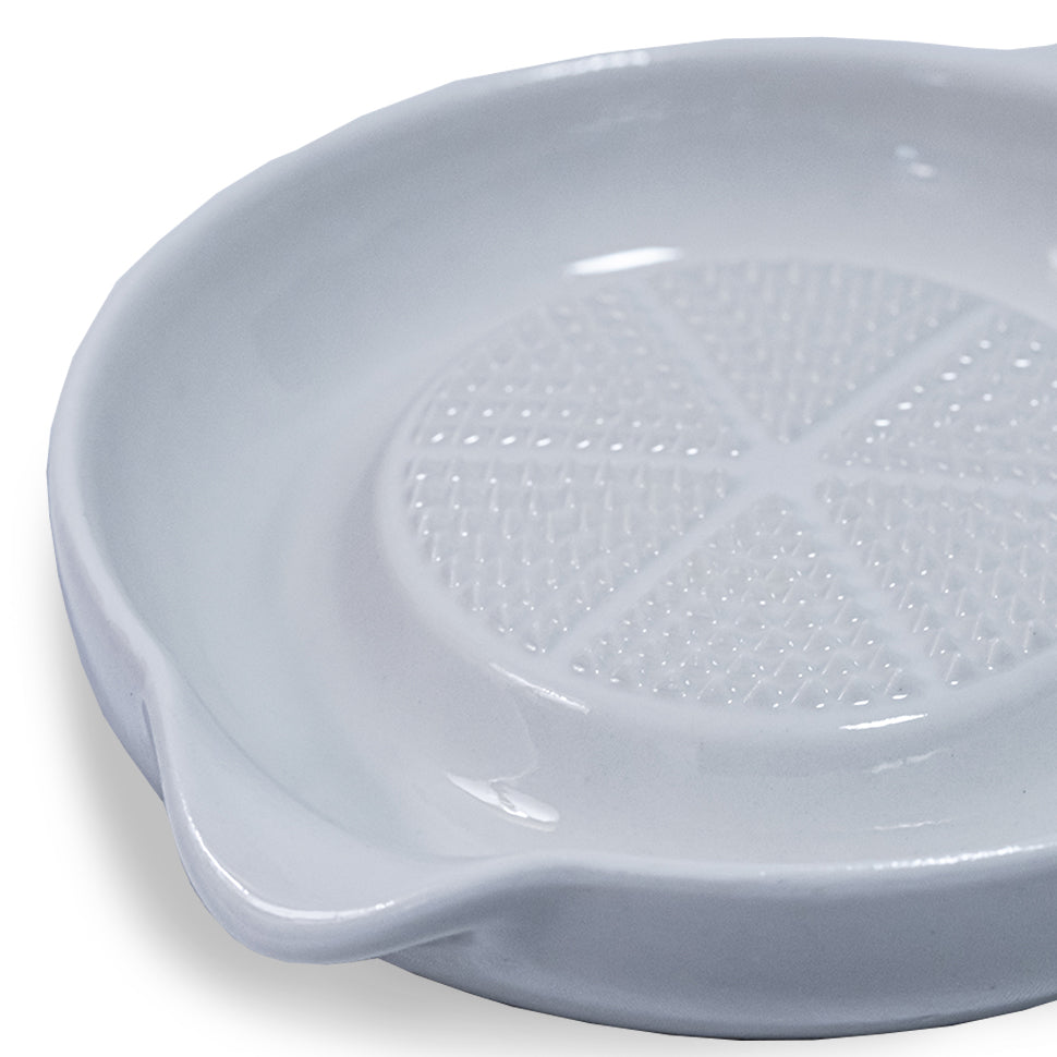 Ceramic Grater - Save your fingers when grating garlic, ginger, wassabi, and more!