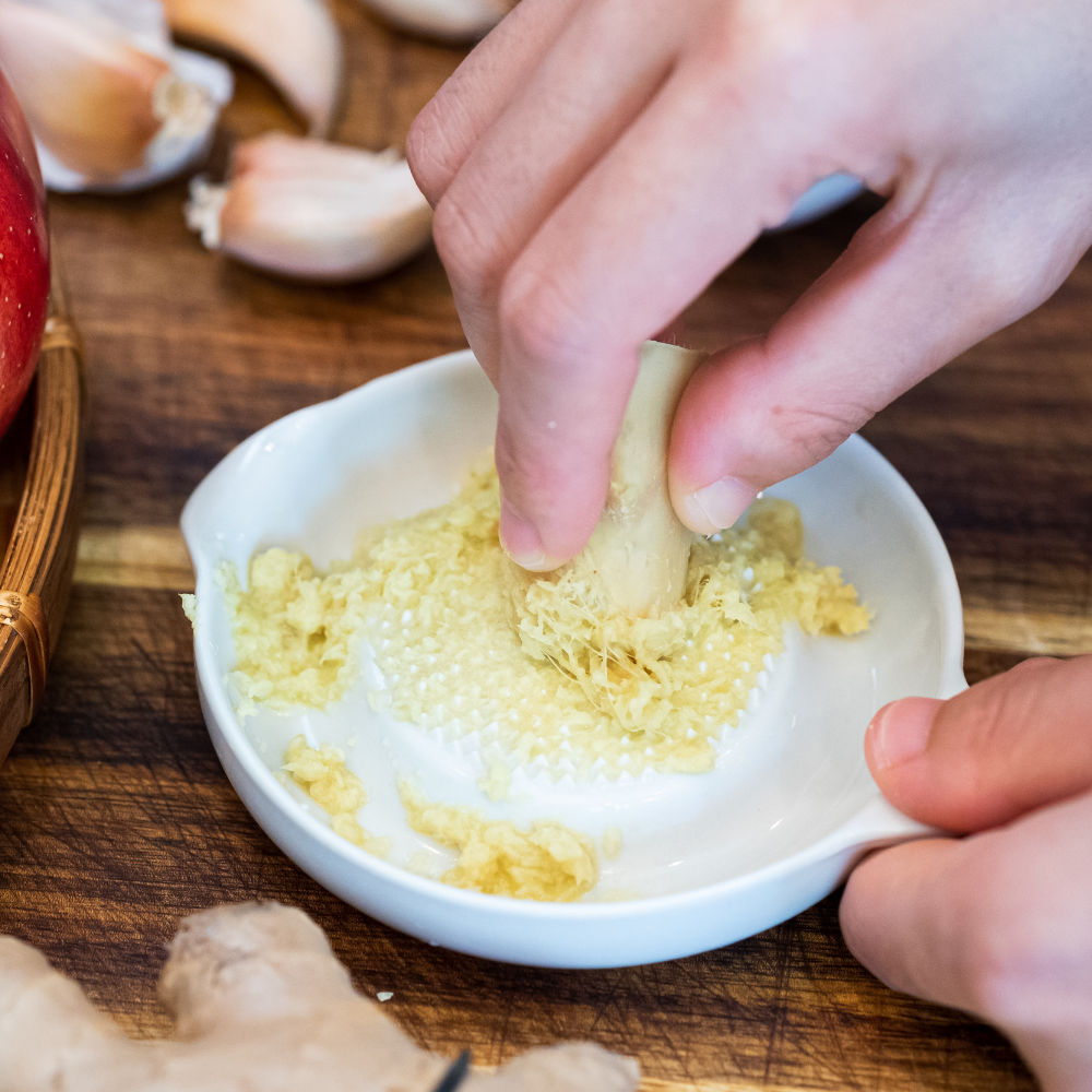 Ceramic Grater - Save your fingers when grating garlic, ginger, wassabi, and more!
