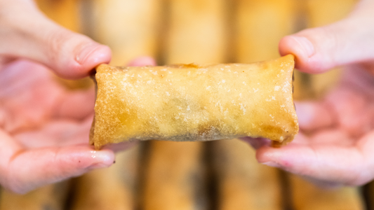 BETTER THAN TAKEOUT – Crispy Egg Roll Recipe (上海炸春卷)