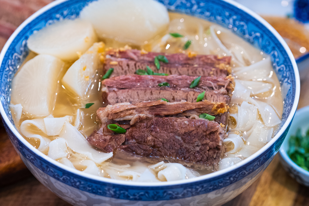 Cantonese Braised Beef Noodle Soup