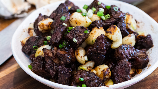 Garlic Steak in Black Pepper Sauce (蒜子牛肉粒)