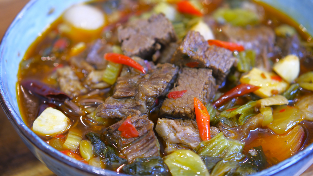 Braised Beef w/ Pickled Mustard Green