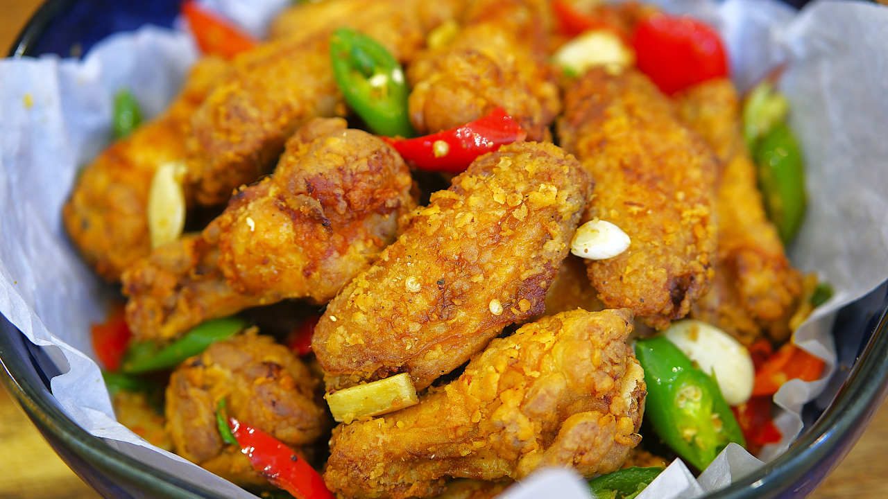 Authentic Chinese Salt and Pepper Chicken Wings (I can devour day and night)
