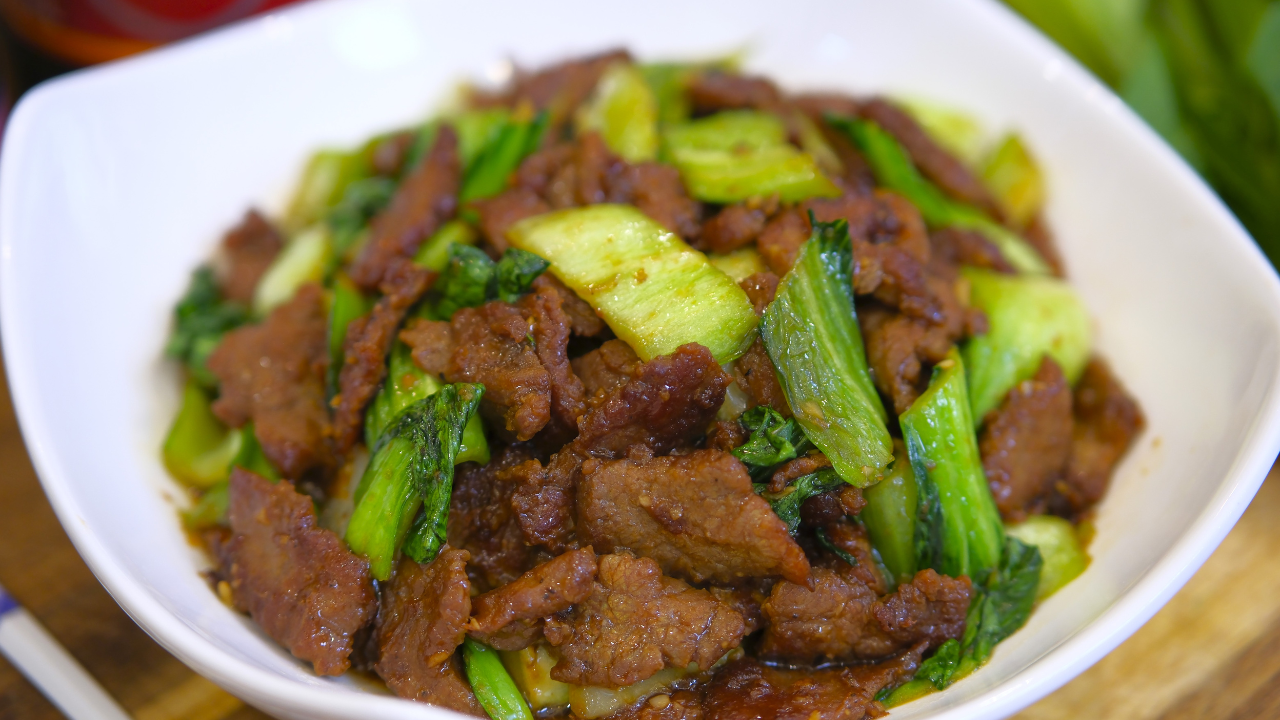 Bok Choy and Beef Stir-fry