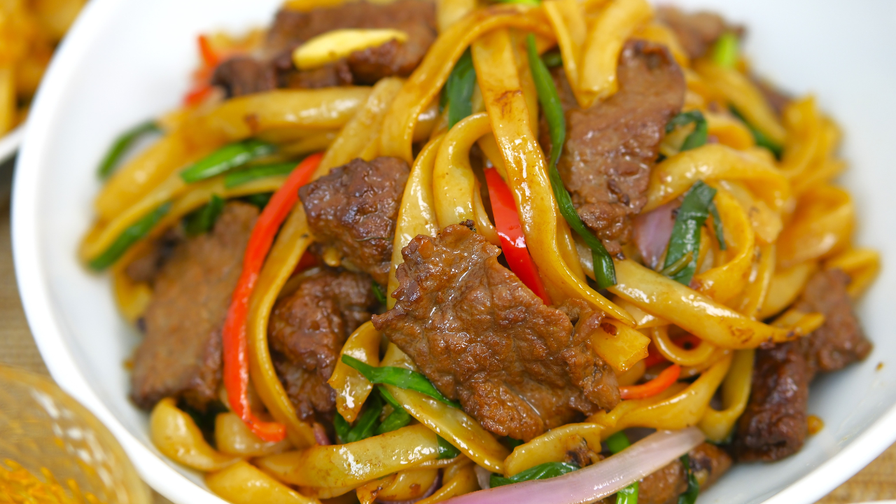 Beef Chow Mei Fun Chinese