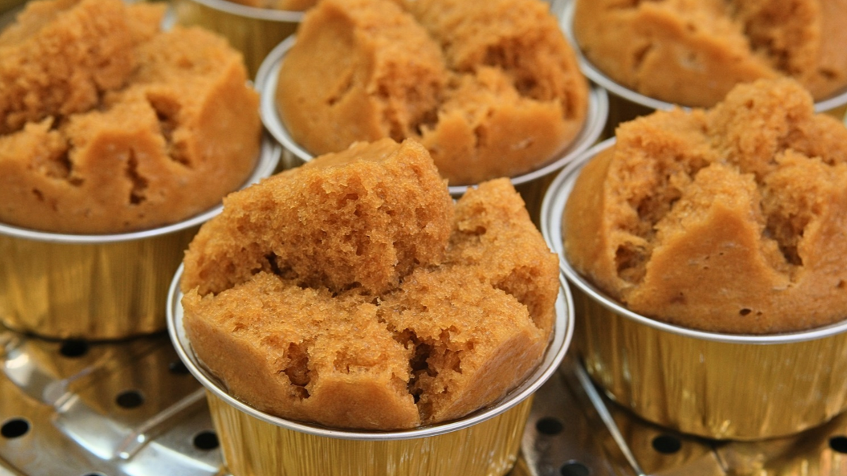 Easy Chinese Brown Sugar Steamed Cakes
