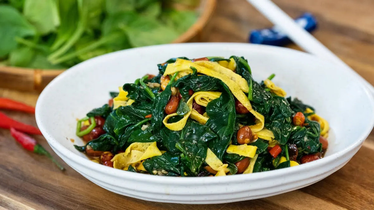 Spinach Salad w/ Peanuts in Black Vinegar